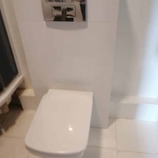 received_327805281841967